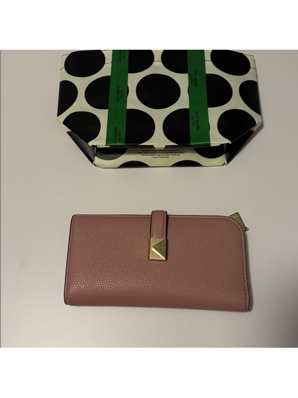 Kate Spade (SEE DESCRIPTION) wallet - Picture 4 of 11